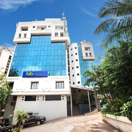 Fabhotel Savoy Suites Mumbai Airport Екстериор снимка