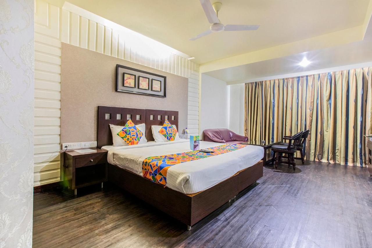 Fabhotel Savoy Suites Mumbai Airport Екстериор снимка